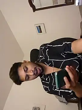 Snapshot of _IRRESISTIBLE_ chatting on March 20, 2025, 12:00 pm IRRESISTIBLE online show from March 20, 2025, 12:00 pm