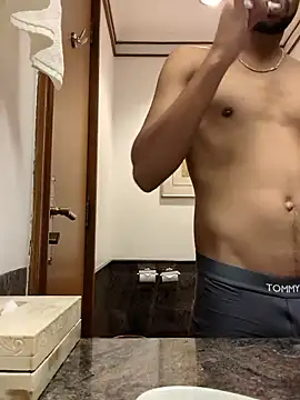 Snapshot of _IRRESISTIBLE_ chatting on January 12, 2026, 6:24 pm IRRESISTIBLE online show from January 12, 2026, 6:24 pm