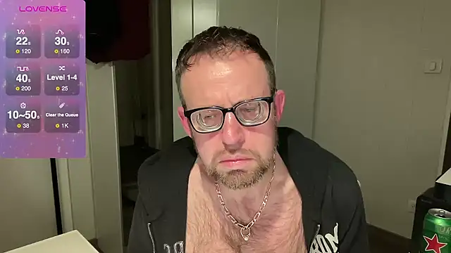 FABIOGLASSES online show from February 10, 2025, 9:25 pm