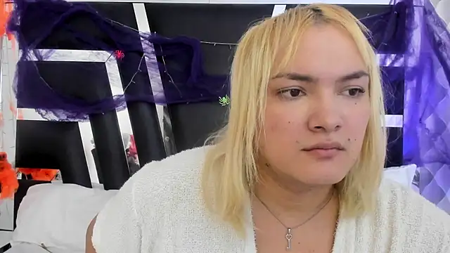 katya kozlov online show from November 5, 2025, 3:17 am