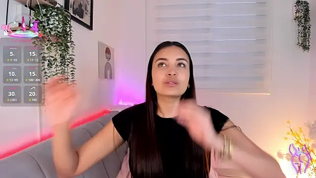 aisha es online show from February 25, 2026, 11:03 pm