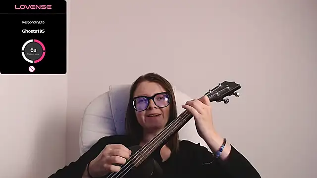 Arya starrk online show from February 4, 2025, 4:39 pm