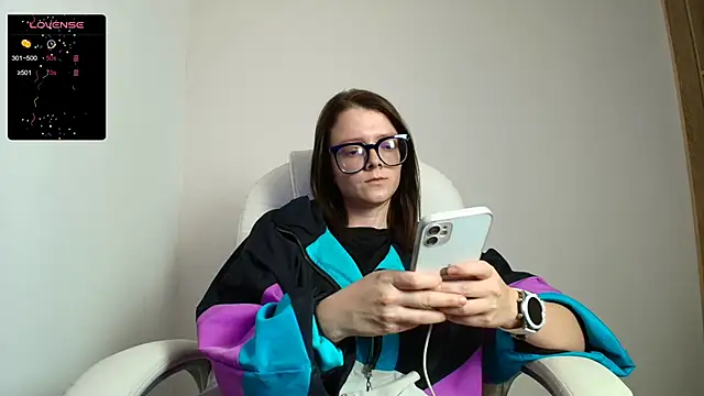 Arya starrk online show from February 7, 2025, 2:40 am