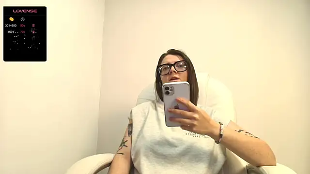 Arya starrk online show from February 10, 2025, 2:16 pm