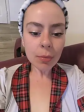 Stoned-baby69 online show from September 27, 2025, 3:06 pm