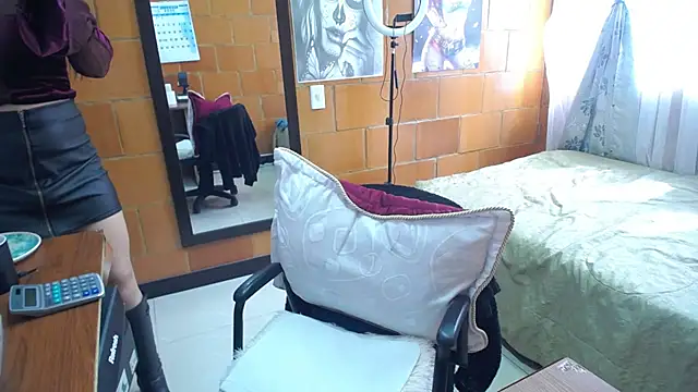 charlote temple online show from December 2, 2024, 4:09 pm