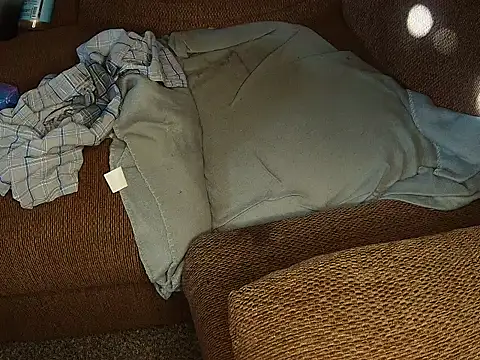 ajfuckinbusts online show from November 7, 2025, 11:27 pm