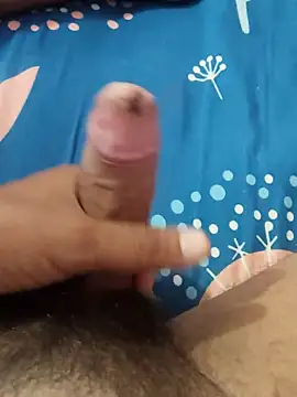 Tushar7972 online show from October 31, 2025, 5:08 am