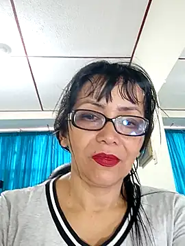 kelly dirty  online show from October 14, 2025, 5:14 pm