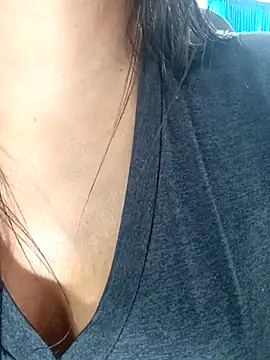 kelly dirty  online show from January 17, 2026, 6:33 pm