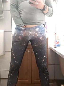 feathersify online show from November 3, 2025, 6:47 am