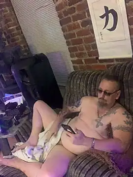 Snapshot of Littledick007007 chatting on July 24, 2026, 9:40 am Littledick007007 online show from July 24, 2026, 9:40 am