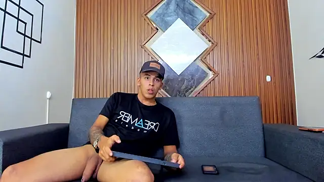 yeckodream online show from March 10, 2025, 6:49 am