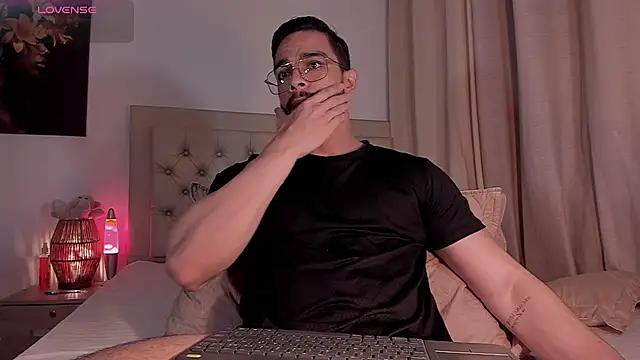 Josseph1  online show from October 21, 2025, 11:49 pm