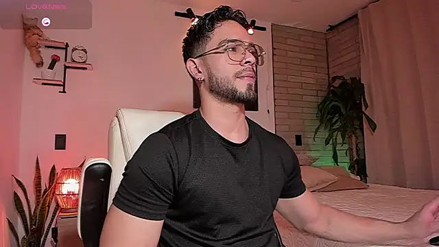 Josseph1  online show from March 24, 2026, 3:11 am