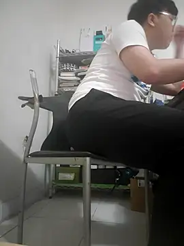 ksshp9502 online show from February 15, 2026, 4:36 pm