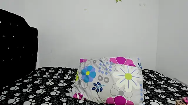 valentine loves online show from February 20, 2026, 11:38 pm