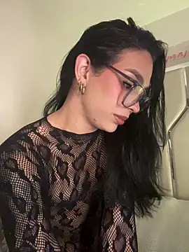Snapshot of Samantha_Bernardo chatting on April 21, 2026, 3:46 am Samantha Bernardo online show from April 21, 2026, 3:46 am