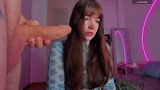 alicekaneky online show from September 26, 2025, 11:20 pm