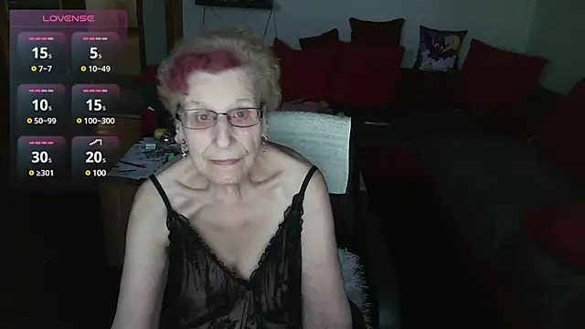 HeisseomaOriginal online show from January 24, 2025, 8:13 am