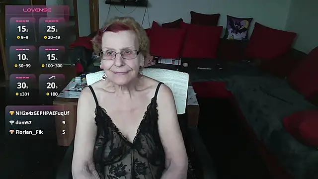 HeisseomaOriginal online show from February 14, 2025, 11:31 am