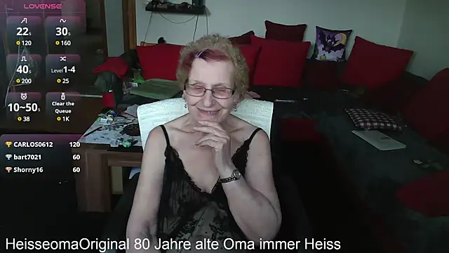 HeisseomaOriginal online show from March 12, 2025, 2:23 pm