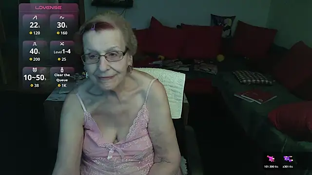 HeisseomaOriginal online show from January 12, 2026, 8:19 am