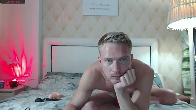 Snapshot of redheadxxl chatting on October 23, 2025, 10:25 am redheadxxl online show from October 23, 2025, 10:25 am