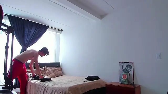 Headhunterdz online show from April 1, 2026, 7:44 pm