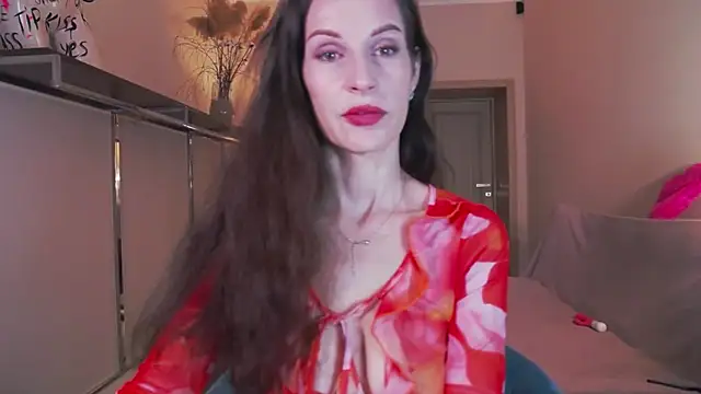 Mila Anders online show from November 5, 2025, 5:51 am