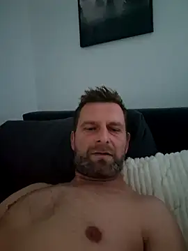 Mjn34 online show from November 3, 2025, 6:47 am