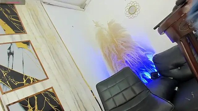 Sophia Cameron online show from October 2, 2025, 9:55 pm