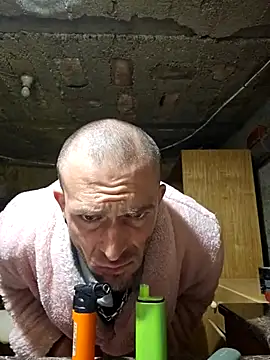 Afti2828 online show from February 5, 2026, 1:21 am