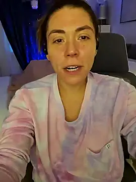 Ellie-L-Elizabeth online show from December 11, 2024, 12:55 pm