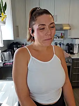 Ellie-L-Elizabeth online show from September 8, 2025, 4:28 pm