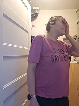 Ellie-L-Elizabeth online show from February 13, 2026, 5:20 pm