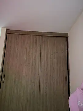 Snapshot of lunablossom_ chatting on November 1, 2025, 6:32 pm lunablossom online show from November 1, 2025, 6:32 pm