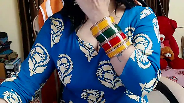 Naughty Kashish online show from December 24, 2024, 12:55 pm