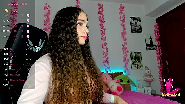 gabrielatafur  online show from December 7, 2024, 1:58 am