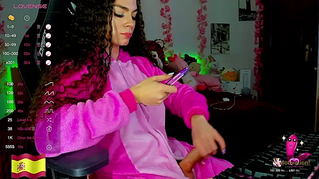 gabrielatafur  online show from March 22, 2025, 10:39 am