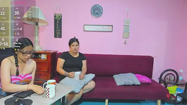 Snapshot of lesbiancuple chatting on September 22, 2025, 12:18 pm lesbiancuple online show from September 22, 2025, 12:18 pm