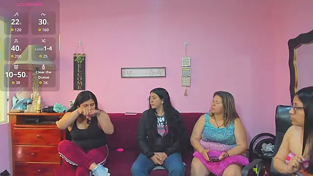 Snapshot of lesbiancuple chatting on November 12, 2025, 1:11 pm lesbiancuple online show from November 12, 2025, 1:11 pm