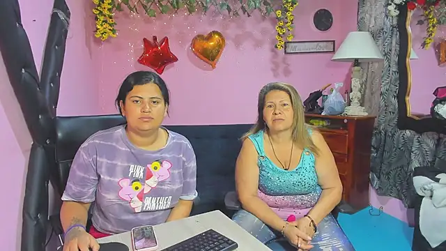 Snapshot of lesbiancuple chatting on February 23, 2026, 12:46 pm lesbiancuple online show from February 23, 2026, 12:46 pm