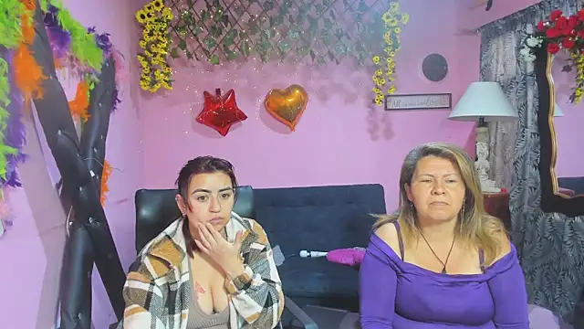 Snapshot of lesbiancuple chatting on March 3, 2026, 12:00 pm lesbiancuple online show from March 3, 2026, 12:00 pm