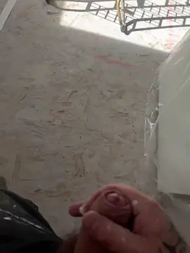 RenaudS-02 online show from April 17, 2026, 12:52 pm