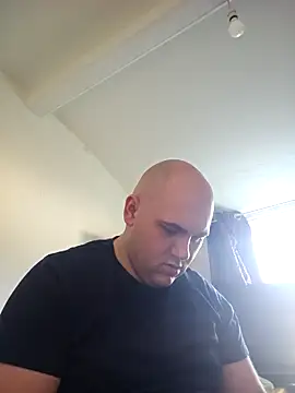 mario890605 online show from March 10, 2025, 8:37 am