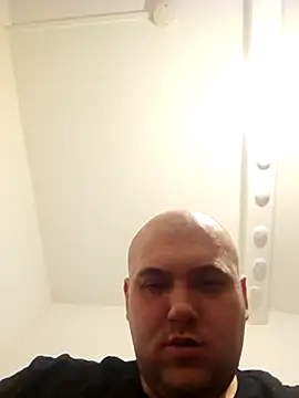 mario890605 online show from March 4, 2026, 10:16 pm