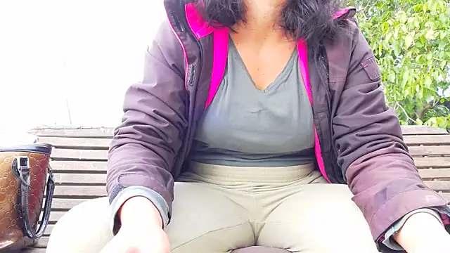 SquirtyMellissaLabia online show from September 28, 2025, 7:03 am