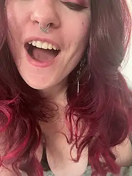 LunaMoongirl online show from December 20, 2024, 1:22 pm