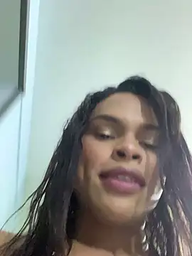 Snapshot of _diamondpamela chatting on May 16, 2026, 12:29 am diamondpamela online show from May 16, 2026, 12:29 am
